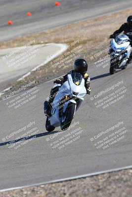 media/Feb-05-2023-Classic Track Day (Sun) [[c35aca4a42]]/Group 2/session 4 turn 4/